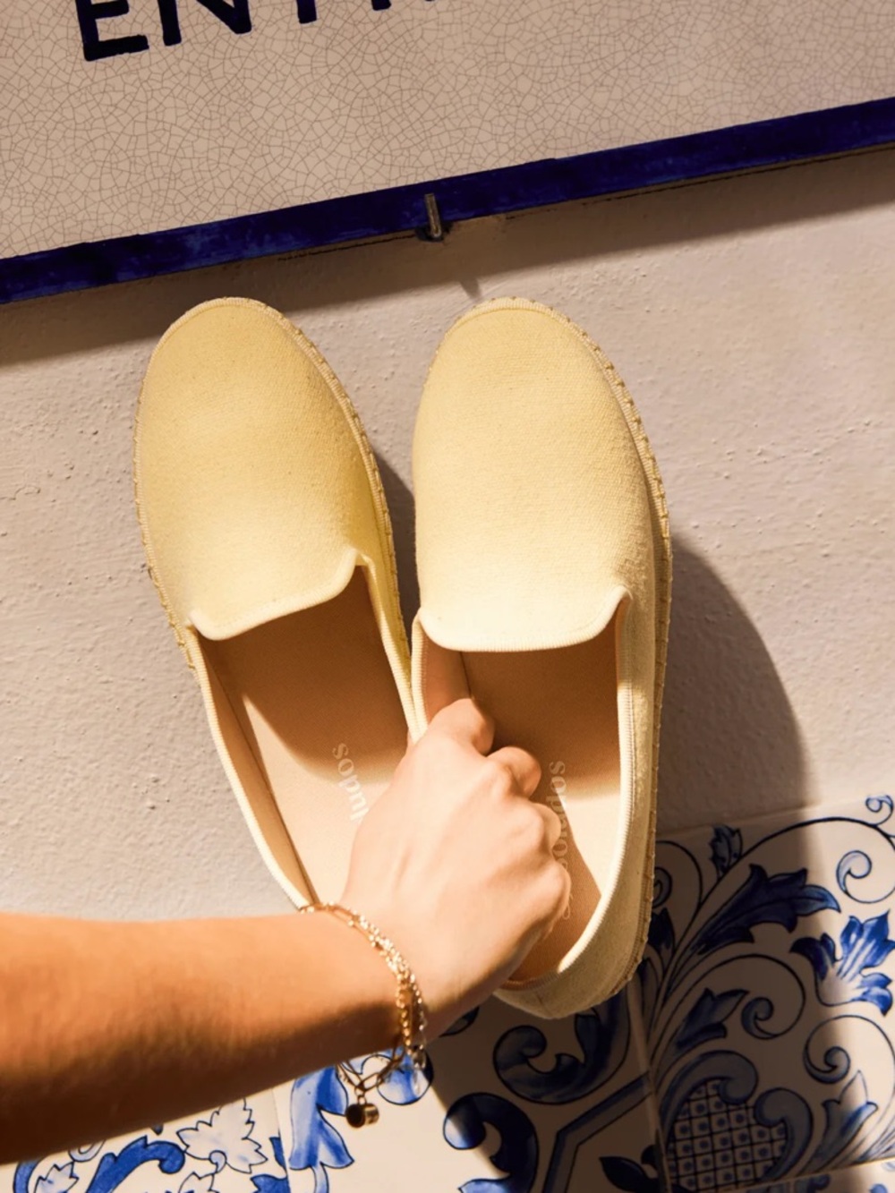NWT Soludos The Venetian Flat Healing Yellow sz 7-7.5